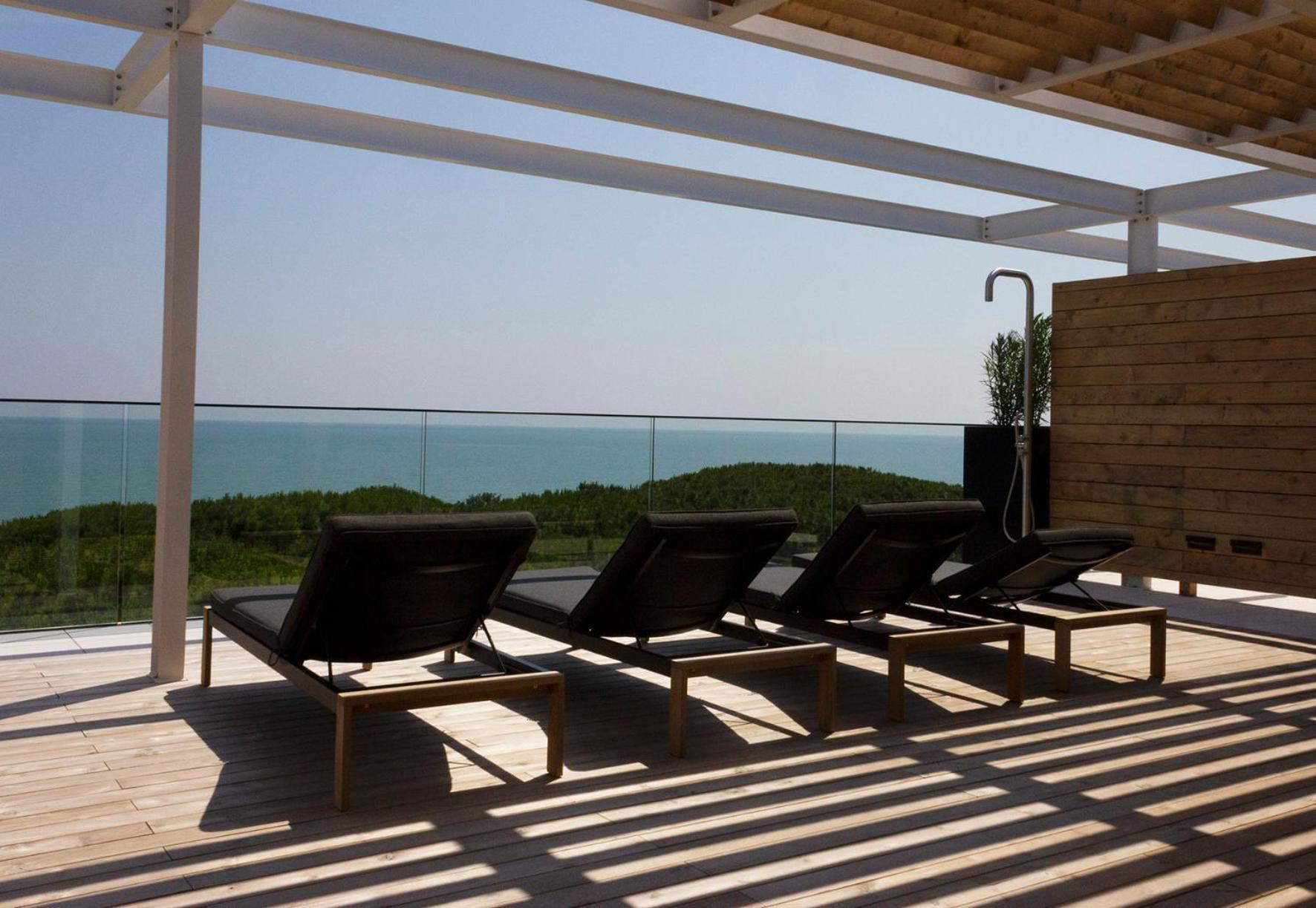 Hotel Mediterraneo Suite&Residence Лидо-ди-Езоло Экстерьер фото